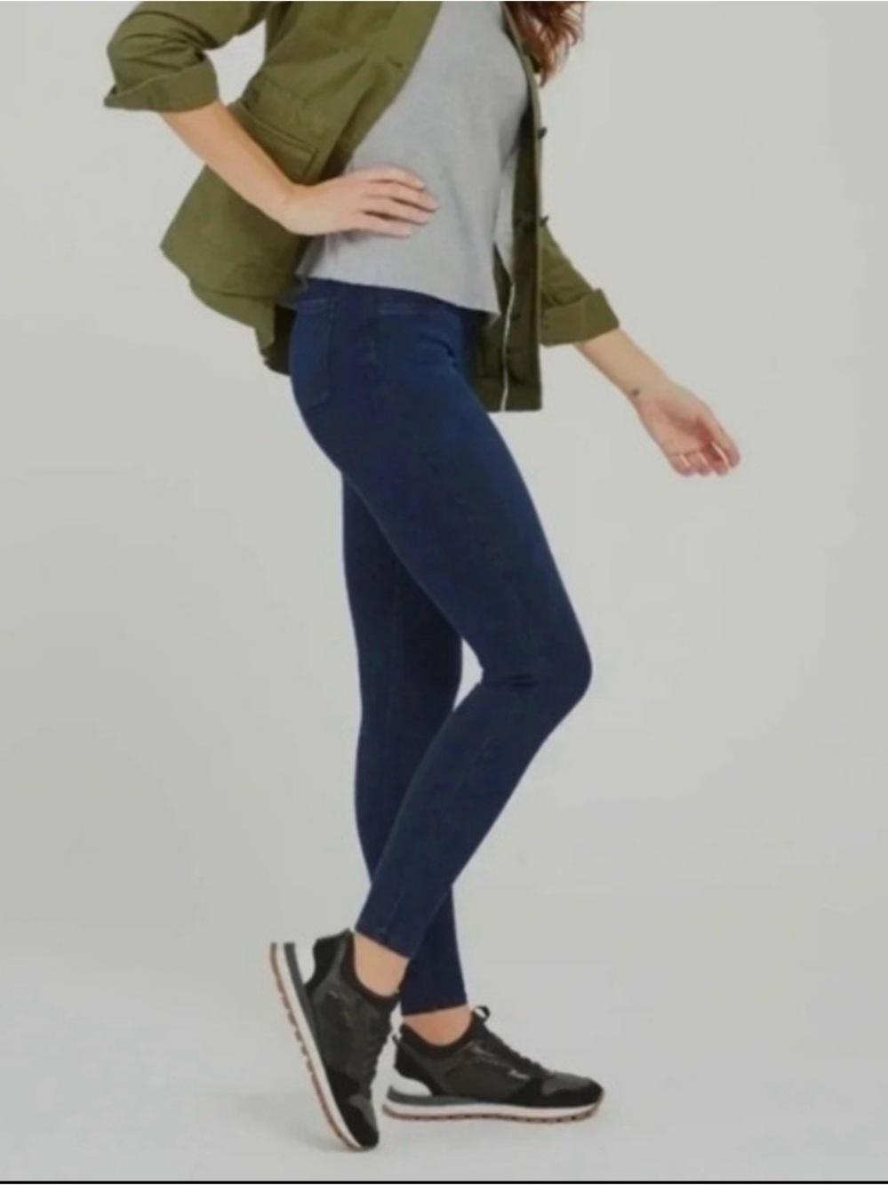 SPANX Pull-On High-Rise Skinny Ankle Jeans Lt Blue Size Medium